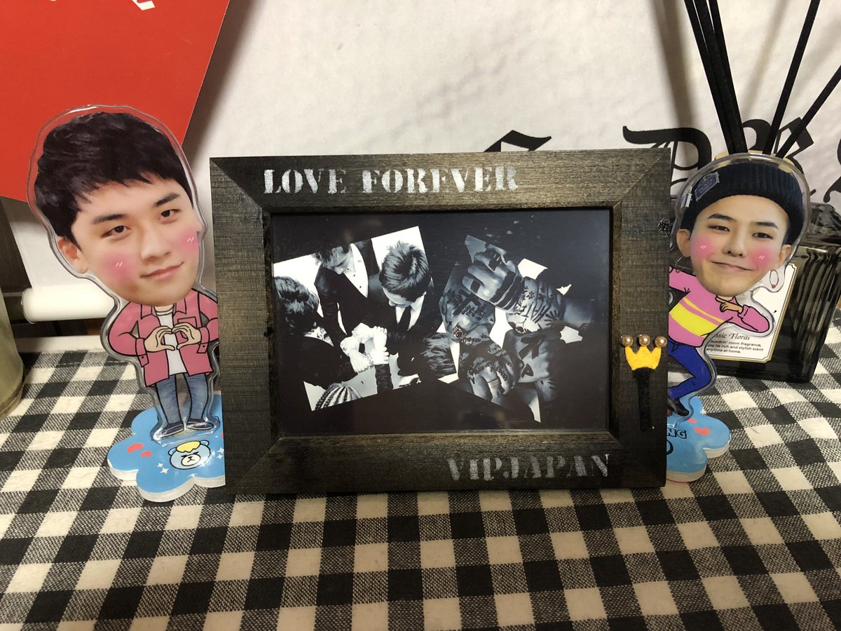 hatitune2's tweet image. すんちゃん おつかれさまでした
🌷🌸🌺🌻チングが作ってくれた写真立て素敵でしょ🌷🌸🌺🌻