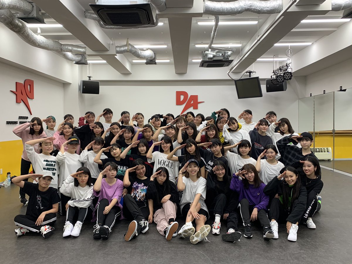 Osm Da大阪スクールオブミュージック専門学校 大阪ダンス アクターズ専門学校 今日は Mai先生によるk Popダンスレッスンがありました たくさんの方に来ていただき スタジオも熱気で溢れてましたね 笑 本当に楽しいレッスンでした Mai先生