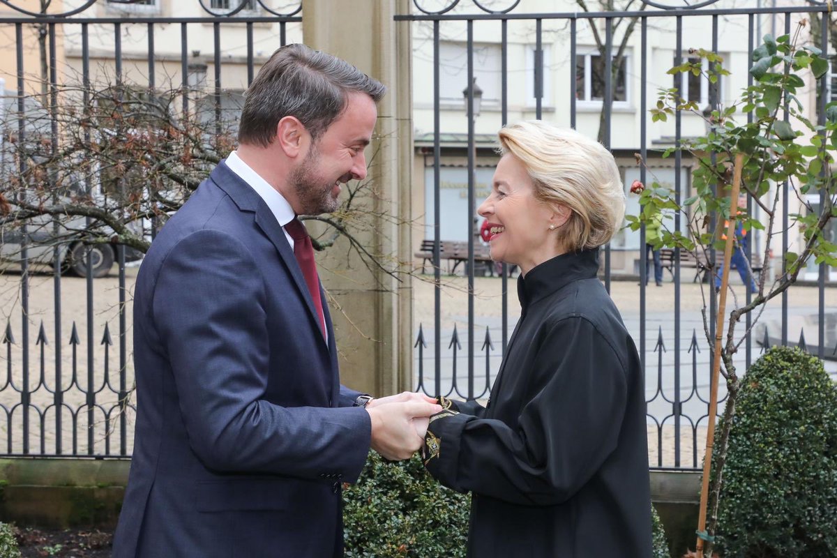 Xavier_Bettel's tweet photo. Le 🇱🇺 est un défenseur du projet européen &amp; un allié de @EU_Commission. C'est un plaisir de recevoir @vonderleyen pour discuter de nos priorités. Nous devons rester ambitieux: dans la protection de notre planète, mais aussi avec notre budget &amp; nos relations avec nos voisins. https://t.co/Ljac1PnKPi