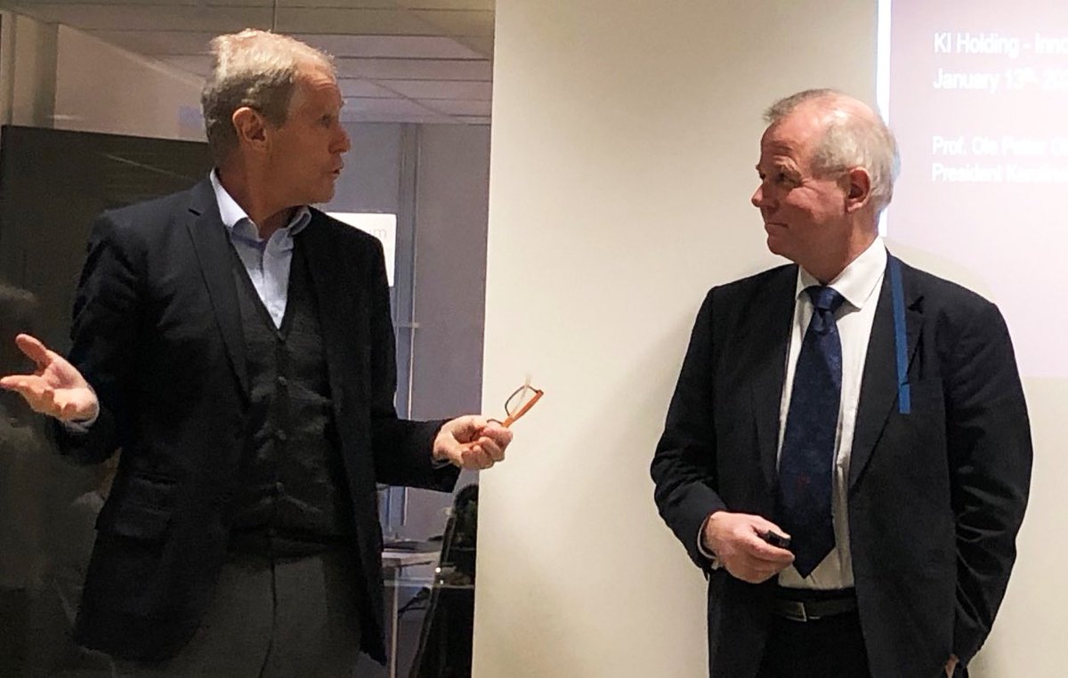 akademiskahus's tweet photo. ✨Välkomna till era nya lokaler i AWL Innomedicum, KI Holding-koncernen!✨ KI:s rektor Ole Petter Ottersen &amp; KI Holdings VD Hans Möller, var några av talarna under inflyttningsfesten. Vi hoppas att ni trivs på Campus Solna! #coworking #lifescience #aworkinglab #campusutveckling https://t.co/CUim2Xpy6A