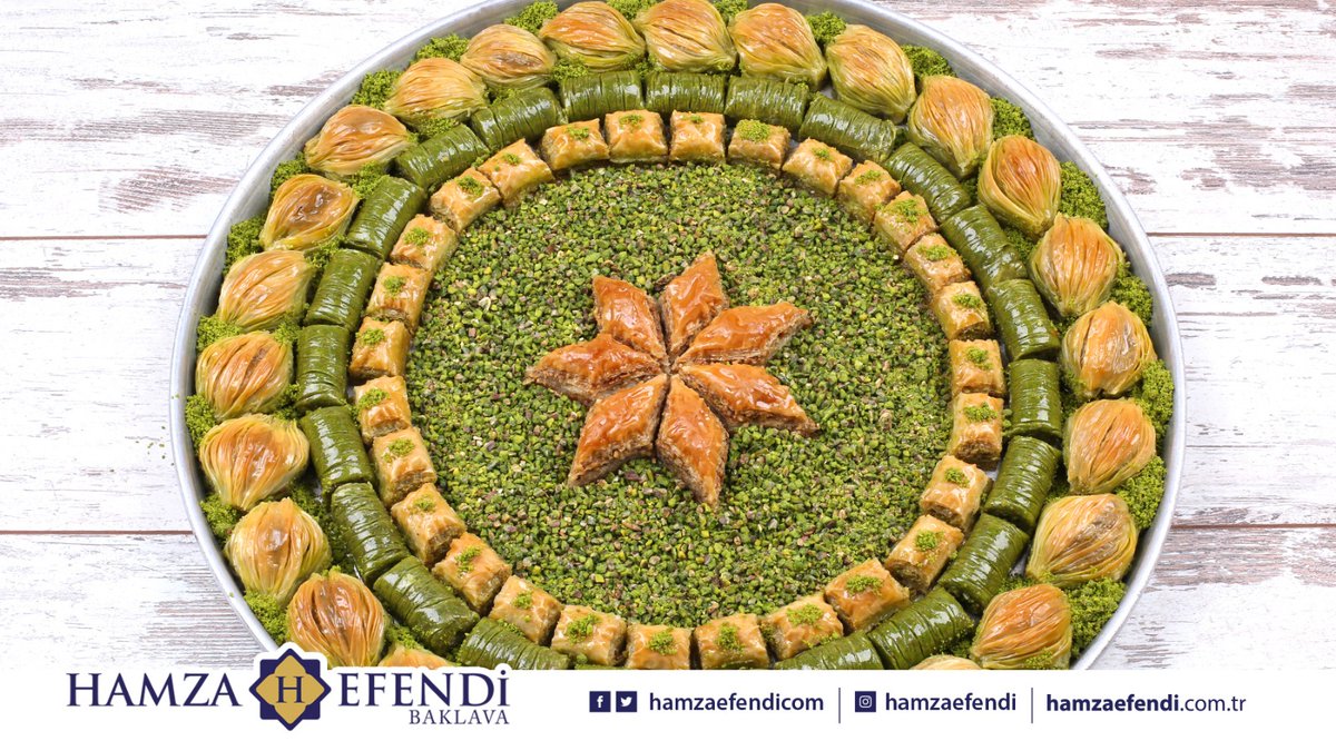 Mutluluk dolu bir tepsi... #HamzaEfendi #Baklava "Tam Tadında..."
🌐hamzaefendi.com.tr
☎ 0850 304 4444