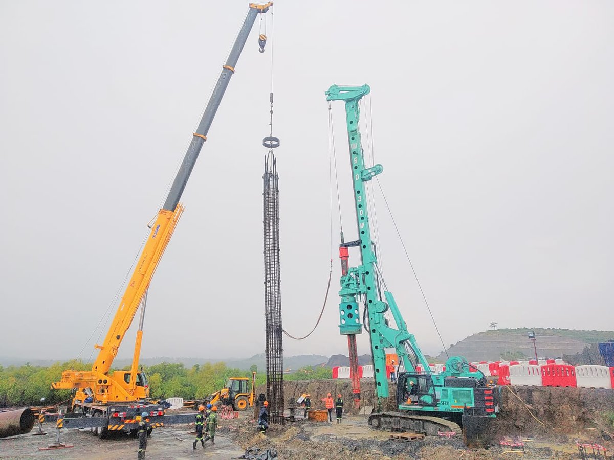 secoafrica's tweet photo. Grinding through the dull weather.
Installation of a reinforcement cage for one of the Bored cast in situ piles in support of upcoming development activities for one of our clients in Mombasa, Kenya.
#SECO #Mombasa #piles #engineering #earthworks #pilingcontractor #construction https://t.co/H4NQ7QMwT8