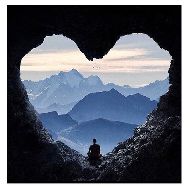 sanjaysehgal's tweet photo. “Keep taking time for yourself until you are you again” #wellness #chakras #chakrahealing #heartfulness #chakratherapy #chakraskincare #essentialoils #aromatherapy #lifestyle #livewell #balance #staytuned #colorsoflife #energyhealing #energy #energywork #postoftheday #instagood https://t.co/VS81k2wZhE