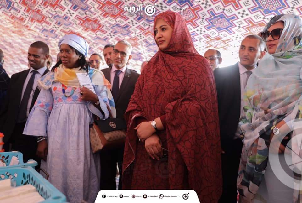 MASEF68949550's tweet photo. Inauguration par la Première Dame, le Dr Mariem Mohamed Fadel, avec la Ministre des Affaires sociales, de l'Enfance et de la Famille, le Dr Nene Kane, du nouveau siège de la Fédération mauritanienne des associations nationales des personnes handicapée,  le 23/12/2019 à Toujounine https://t.co/eSZ6mttnDd