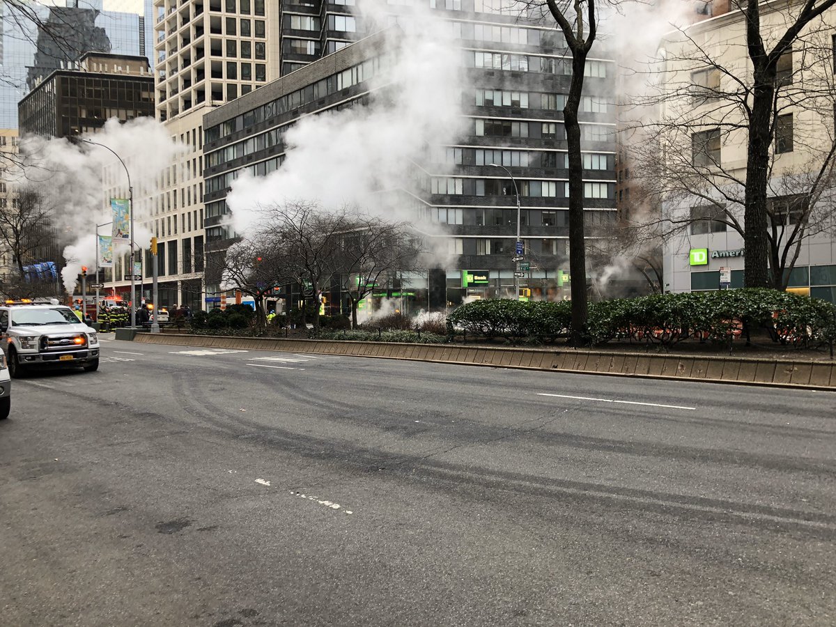 Moses seems to have already parted the Broadway Sea <a href="/westsiderag/">westsiderag</a> <a href="/billritter7/">Bill Ritter</a> <a href="/iLoveTheUWS/">I Love The Upper West Side</a>