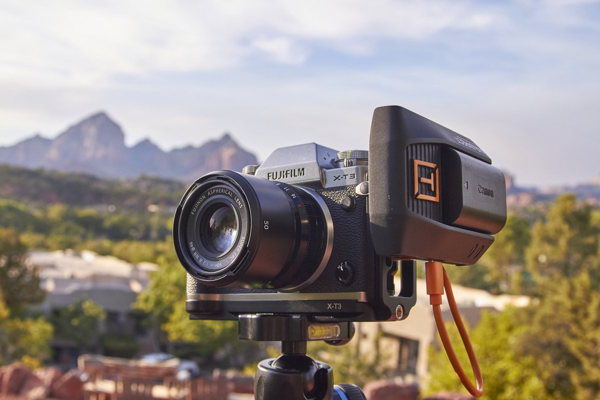 TetherTools's tweet photo. Air Direct isn't limited to Canon &amp; Nikon cameras. It's compatible with Fuji, Sony, Olympus, Panasonic LUMIX, &amp; Leica models with USB tether – making it one of the most versatile wireless tethering devices on the market. Shop it here! #AirDirectWireless

https://t.co/Jt4wRRZF34 https://t.co/QNaRTngAab