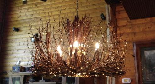 EnchantedTwigs's tweet photo. The Castle Rock - https://t.co/3Upqnqknho via @EtsySocial #rustic #chandelier #Branchchandelier #rusticchandelier https://t.co/r81CPMbPOn