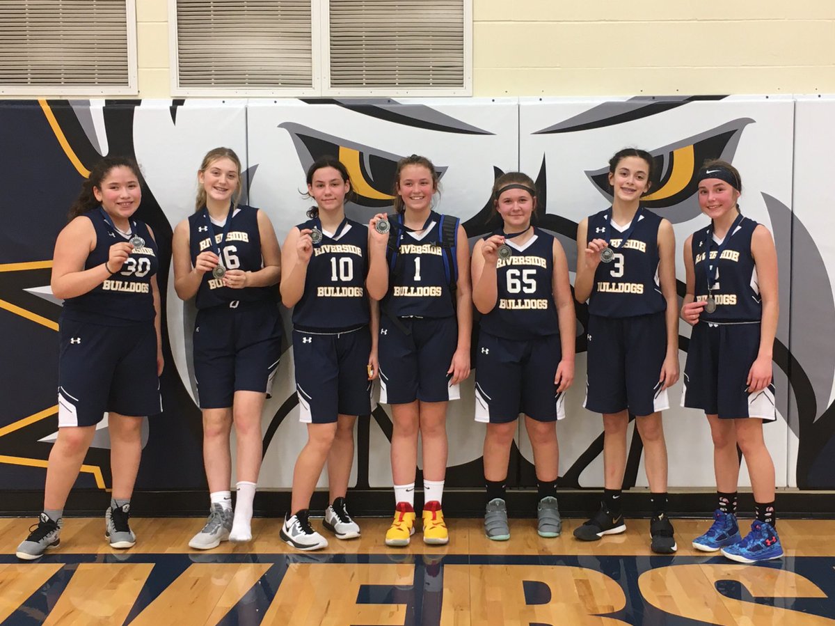 Riverside 7/8th girls placed second with back to back 4 games in a home tourney Sunday!  Great job Lady Dawgs!!!