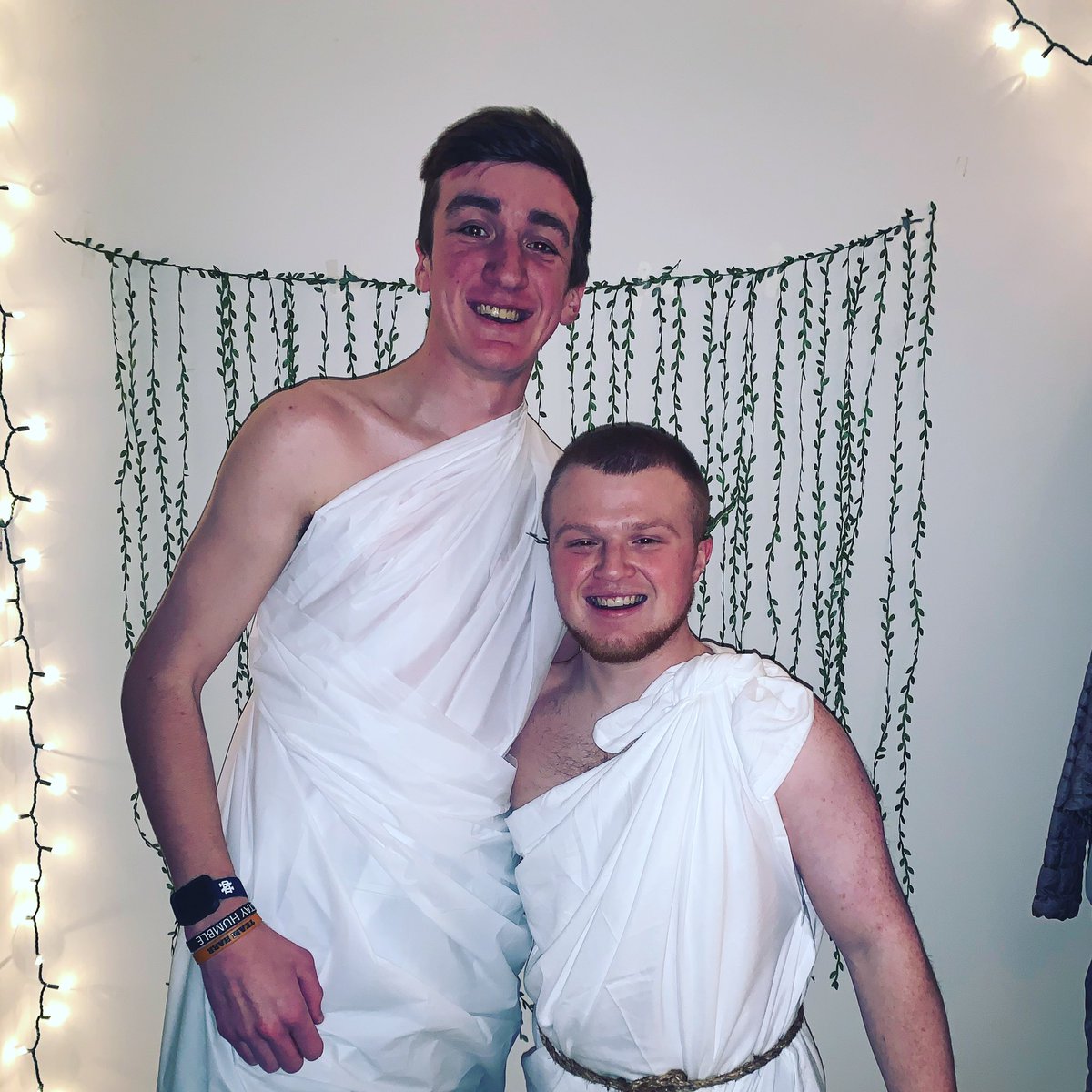 andrusmitchell's tweet photo. Happy Birthday to the pong partner,cornhole partner, and a clash Royale fanatic @a_kho17. Have a beer for Joe Burrow. #treetrouble #friendlybattle? #PocketPasser https://t.co/wR08Hqw4a8