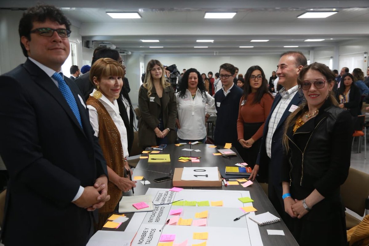 MintrabajoCol's tweet photo. #LoQueDicenLosJóvenes | La ministra @AliciaArango participa en la Conversación Nacional - Primera Mesa Sectorial Jóvenes en la que ellos son los protagonistas. https://t.co/xp1pEGyF2V