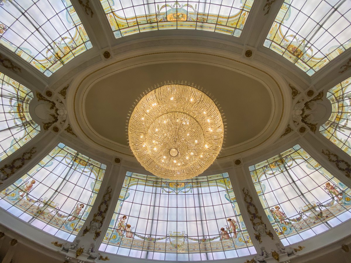 NegrescoHotel's tweet photo. Le Negresco vous souhaite une semaine brillante !
The Negresco wishes you a brightly week !
#Negrescostyle #Nice06 #LHWtraveler
@labelepv https://t.co/LvT3H5K3cv