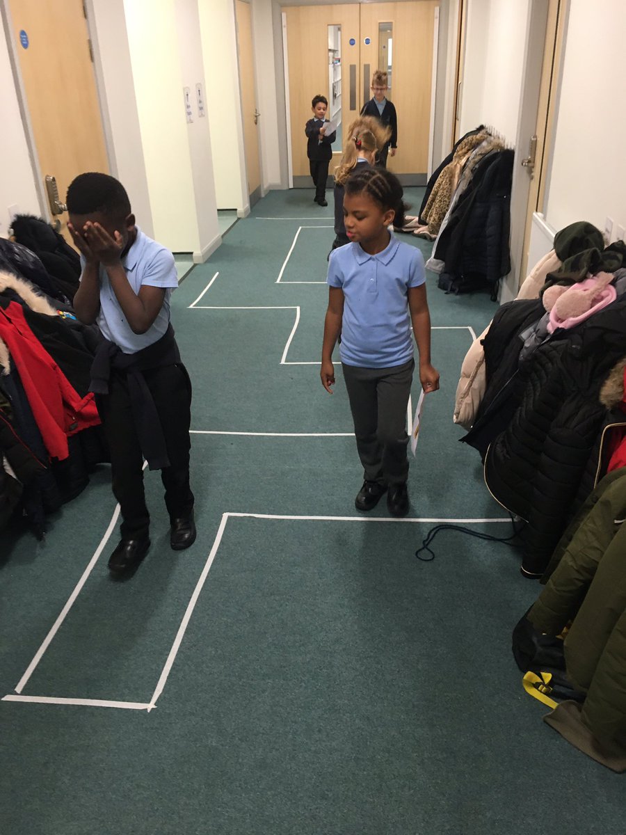 woody_year2's tweet photo. 2BW are enjoying using each other to create algorithms in Computing this afternoon! @WoodySchool #ForwardsBackwards #LeftRight #TheMaze https://t.co/mVtGZb7xae