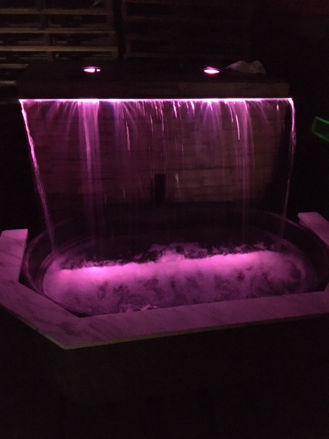 ILLUMINATED LED WATERFALL!
#pool #poolfeature #waterfall #waterfalls
