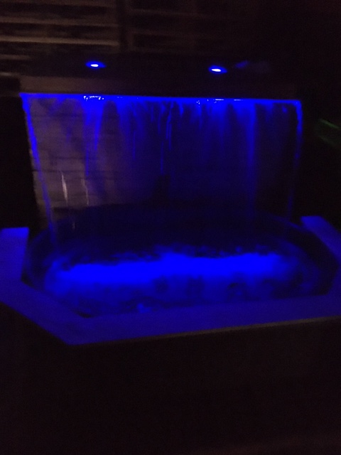 ILLUMINATED LED WATERFALL!
#pool #poolfeature #waterfall #waterfalls
