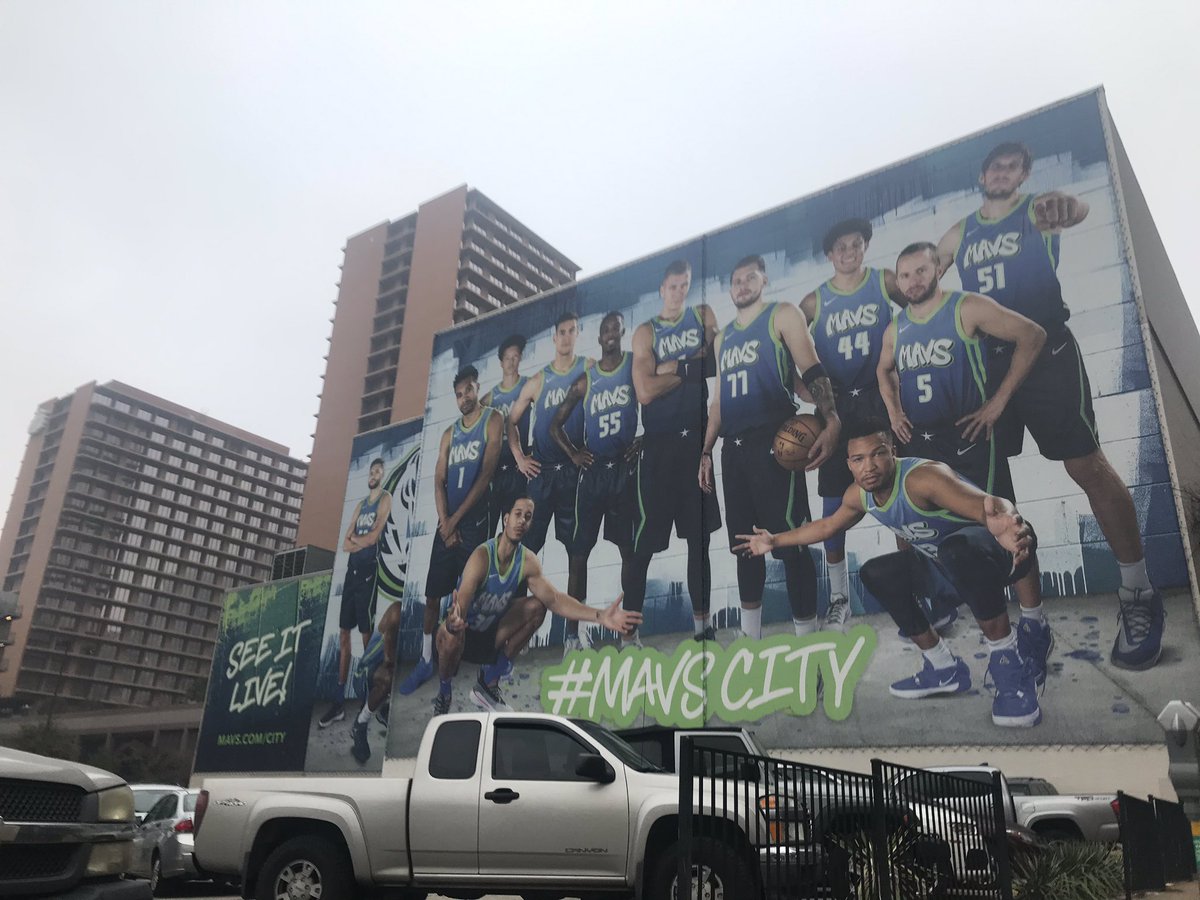 chrissadeghi's tweet photo. Really digging the #MavsCity mural in downtown! Corner of Ross and Field.

#IAmUp #Dallas https://t.co/vKLUEOOMmi