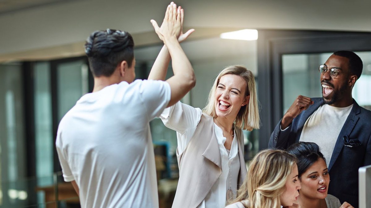 silverlinecrm's tweet photo. According to research by @10kview, 91% of companies who report the highest levels of ROI from @Salesforce have a #CoE in place. So, how do you create and keep an excellent CoE? #salesforce #centerofexcellence https://t.co/iQC4KjW0va https://t.co/J9squMkUJA