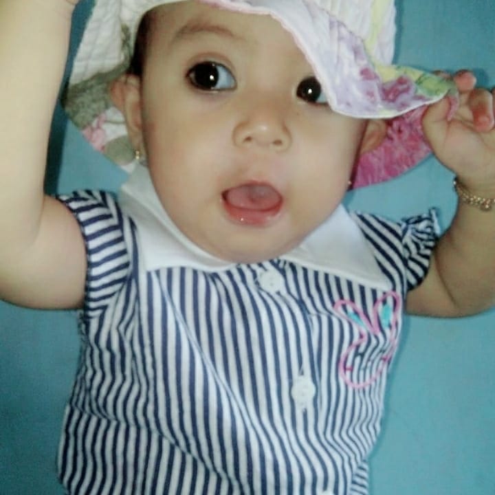 ucils_'s tweet photo. hanya anak yang bisa buat aku ketawa dan berdiri sampai saat ini 😗 https://t.co/vb1QVca02T