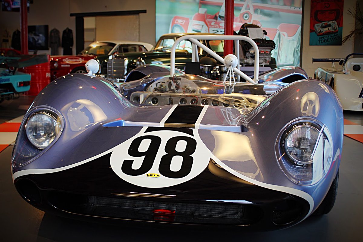 alan_auto19's tweet photo. 2 #Lola T70s owned by John #Mecom were entered for #ParneliJones and George #Follmer in the 66 #CanAm championship. This car may have also been driven by #AlUnser & #JackieStewart at #Bridgehamptonraceway & #Riversideraceway. Chassis #24 also in Feb edition @Motor_Sport
#autobau https://t.co/vuf6Ywo8Cp