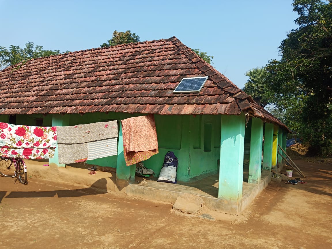 EnergyInclusive's tweet photo. Working in rural Odisha is rather beautiful. Even better with light after dark. #solar #lastmileICT #CloudSolar https://t.co/hzeN5hInpb