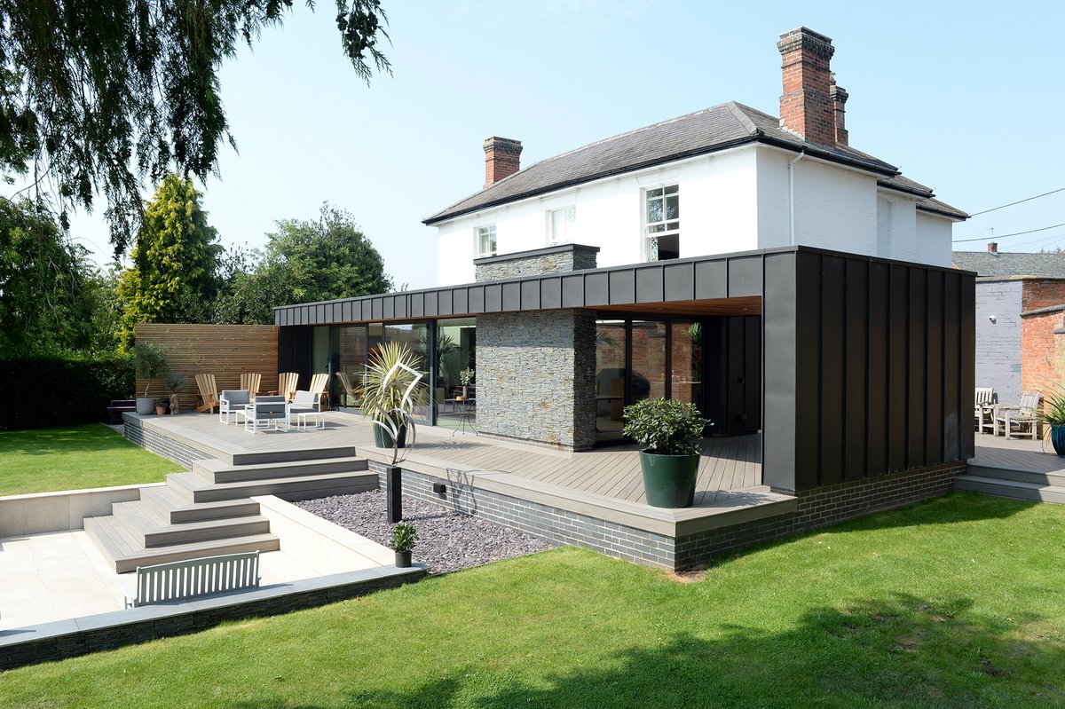 The Design Team utilise an in-house Design Review. The contrast between the minimalist modern extension and existing provides further opportunity by extending seamlessly into an external patio area.

#MichaelLavenderArchitects #MichaelLavender #Architecture #Design #Residential