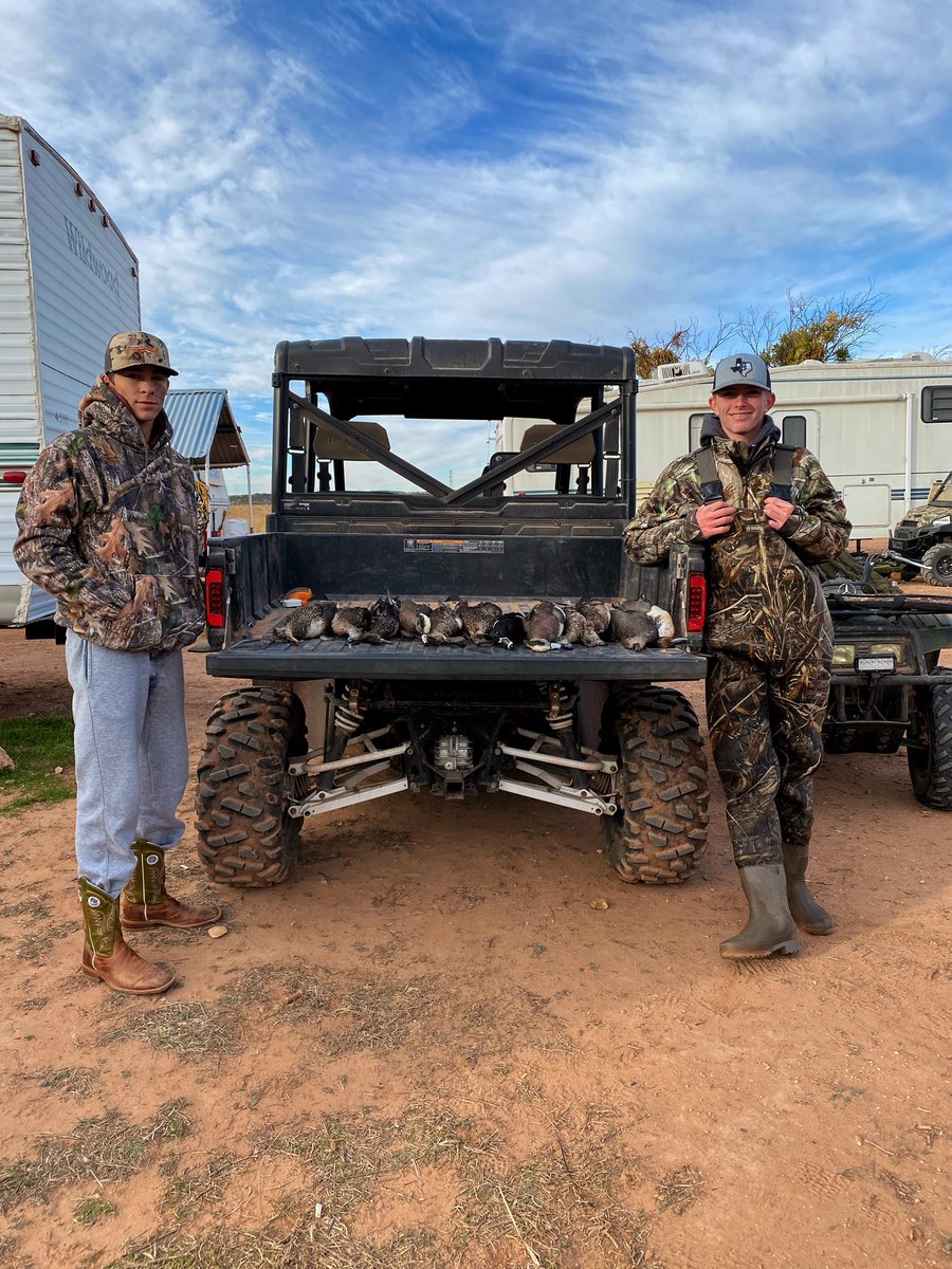ReamesJake's tweet image. Best two days of hunting I’ve ever had! I can’t thank Bryce and his family more for this experience