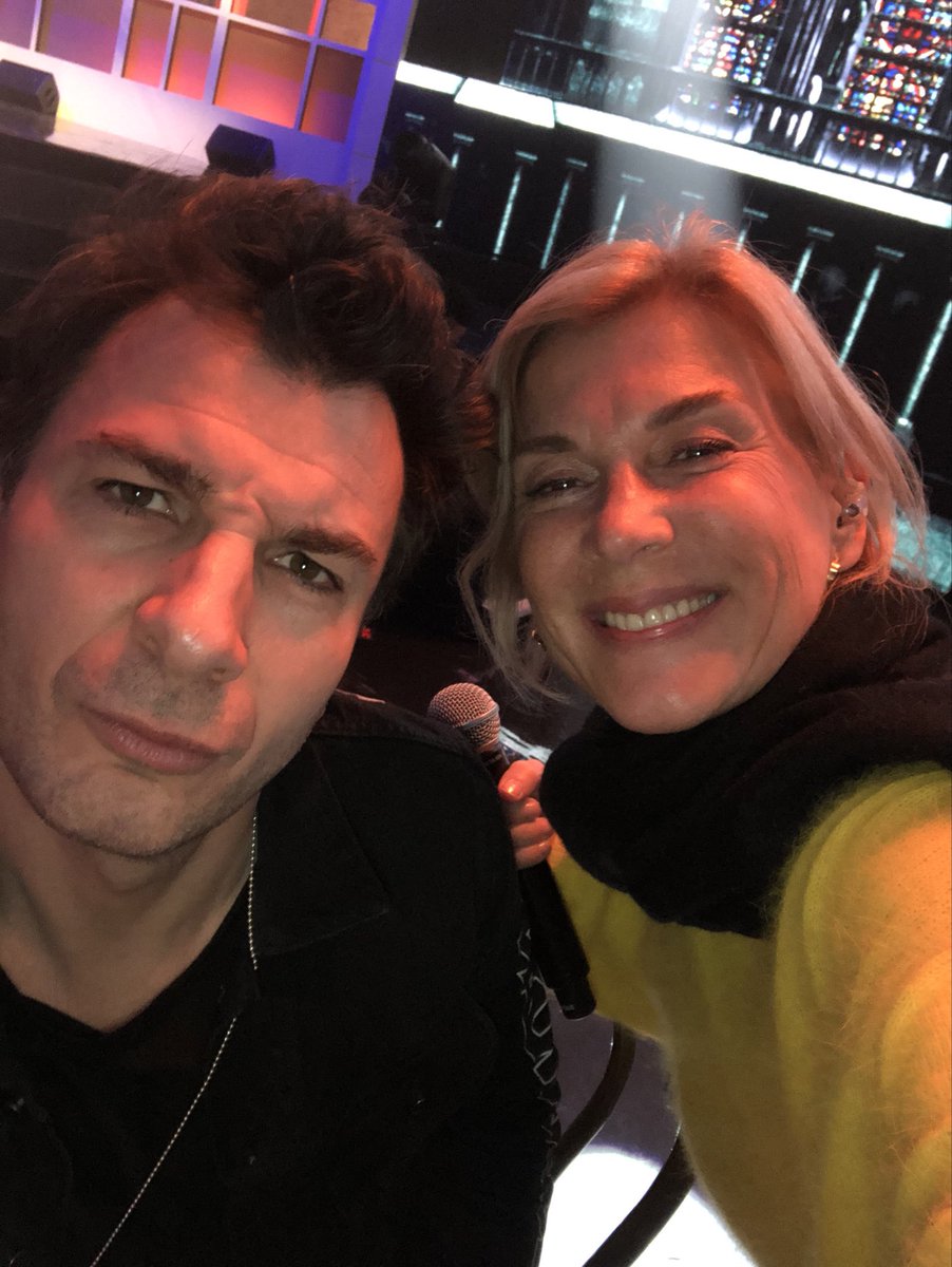 MicheleLaroque tweet picture