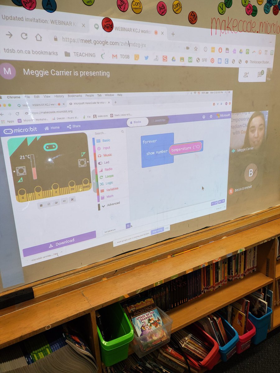 MsTranClass's tweet photo. Thank you Ms. Meggie from @KidsCoding for hosting a @microbit_edu coding workshop today! Ss had a great time creating animation stories with the LEDs and using the thermosensor to measure temperature of our hands. @3_valleys https://t.co/kSYYKWqjoe