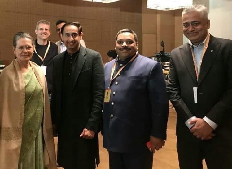 shivam_rss0888's tweet photo. #CongVsBharat. Congress has become shameless. They will go to any extent &amp; even break India to get Ppwer.  India of 2020 will not take it. Throw them out. Congress leaders is shameful as they r following Italian leader to hurt India.
@BJP4India @INCIndia https://t.co/Rl9FEKC65o