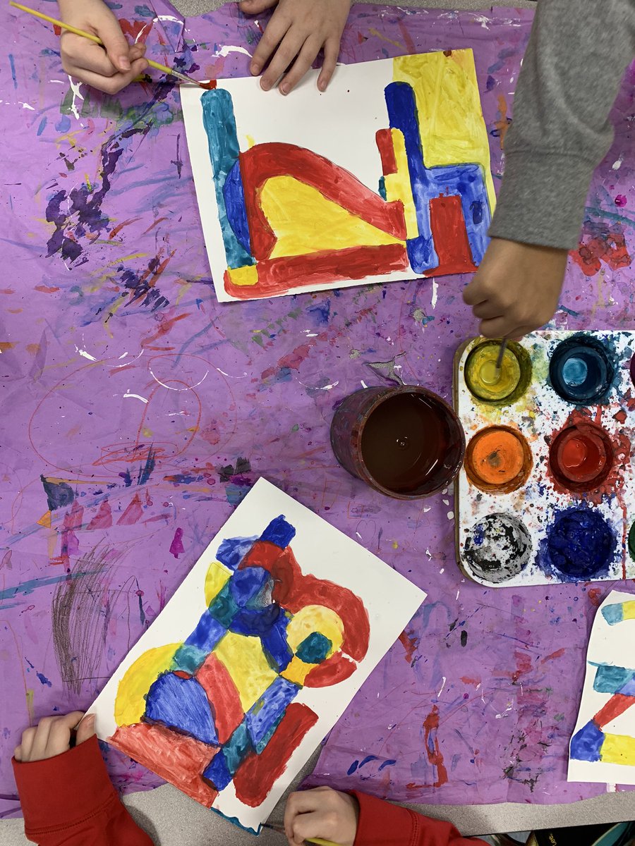 createwithkrass's tweet photo. Artists at WORK in 3rd grade! #thirdgradeart #forsythfinearts @CatherineKeyser @FCSchoolsGA @HighMuseumofArt @Jesbooth https://t.co/zfnKDliNxP