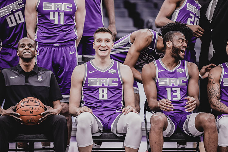 teambogdanovic8's tweet photo. #GameDay 📣

@OrlandoMagic 
  vs.
@SacramentoKings
🏀

7pm (SA) / 4am (SERBIA) / 5pm (TURKEY)⌚
Golden 1 Center 🚩
NBA TV  💻
#BogdanBogdanovic (ankle) and Richaun Holmes (shoulder) are out.
Go #KINGS 🙌
#Bogdanovic #BB8 #SacramentoKings #SacramentoProud  #NBA #NBA2K20 https://t.co/1yjFzAzDC3