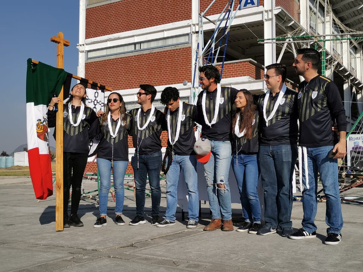 abg402822's tweet photo. Jamás deja de sorprenderme y reanimarme este gran @MJCNACIONAL. La obra de Dios en la juventud es un río de esperanzas y bendiciones. Felicidades chavos... en el nombre del Señor un nuevo año. #AND2020 #viveMJC UCXPS https://t.co/nsfTLqYdEj