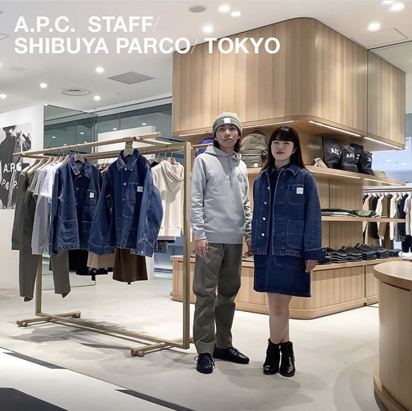 APC_USA's tweet photo. A.P.C. Shibuya Parco store staff in Tokyo, Japan wearing A.P.C. X Carhartt WIP Interaction #5
⠀
All articles available in stores and at https://t.co/tJ1VadpaKV
⠀
#APC #APCstaff #ShibuyaParco #Tokyo #Japan #APCxCarharttWIP #Interaction5 https://t.co/iOSH5NO8TI