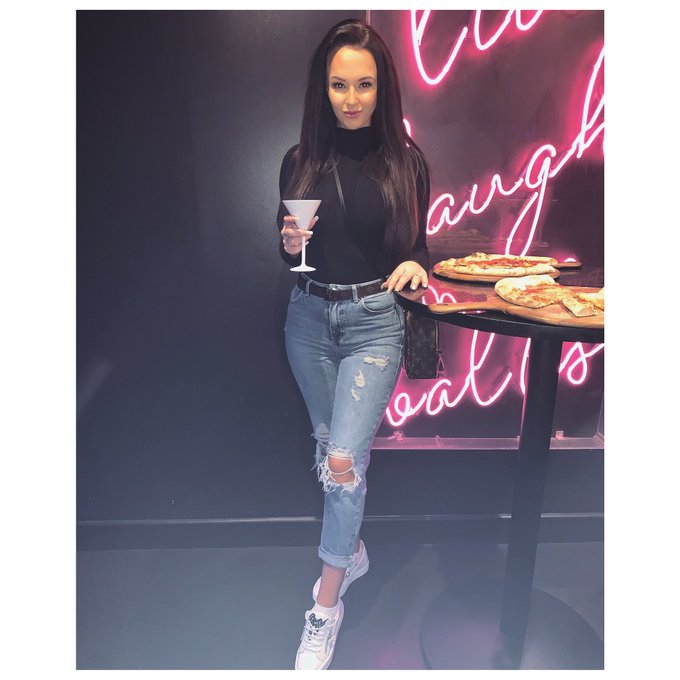 Pornstars &amp; pizza 🍕 @BallieBallerson https://t.co/chfziFU2rA<a class="tags" target="_blank" title="On Twitter" href="/?out=eyJ0eXAiOiJKV1QiLCJhbGciOiJIUzUxMiJ9.eyJpYXQiOjE3MjI5OTM2MDEsImlzcyI6InR3cG9ybnN0YXJzLmNvbSIsIm5iZiI6MTcyMjk5MzYwMSwiZXhwIjoxNzU0NTI5NjAxLCJyZWRpcmVjdF91cmwiOiJodHRwczovL3R3aXR0ZXIuY29tL0JhbGxpZUJhbGxlcnNvbiJ9.GmeEFr63giN4RD2EUlmesnQ1wdS0hM-iCmHdyw-ELIhe9QAs9Xlvgt2gwmWsfE80J80O6tNLFAqmhBtkcjCRxA">@BallieBallerson</a><a href="/tag/tbt"class="tags"><span>#tbt</span></a>