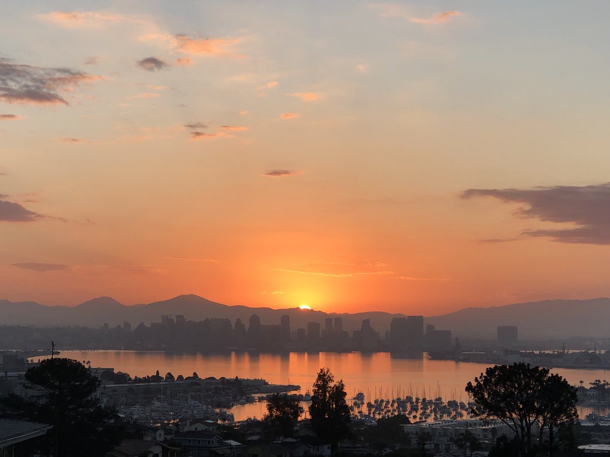 dchommes's tweet photo. Everyone: “Point Loma?? Where’s that?”
Me: “just look...” https://t.co/ZKv7yj4NFX