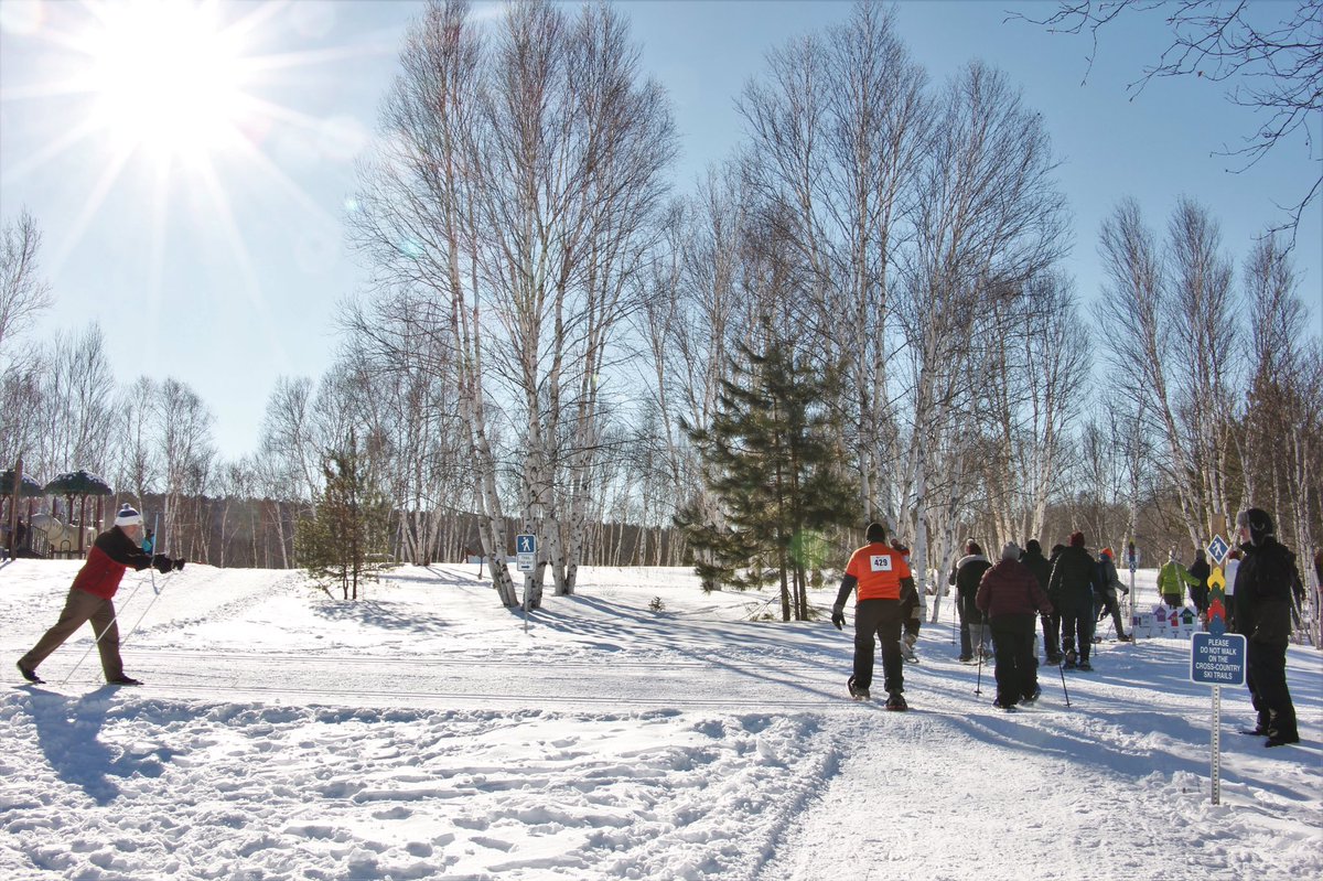 KiviPark's tweet photo. Join us on Feb 1st &amp; 2nd for a Kivi Pass Kick-Off! Our Volunteer Team will be on-site to provide info about our #KiviPark Passes. 
From 10-2 Sat &amp; Sun guests can join us for winter fun &amp; anyone who has purchased their Kivi Pass online can pick it up. 
https://t.co/wj9Yhb4Fg4 https://t.co/AIw6NFBLwh