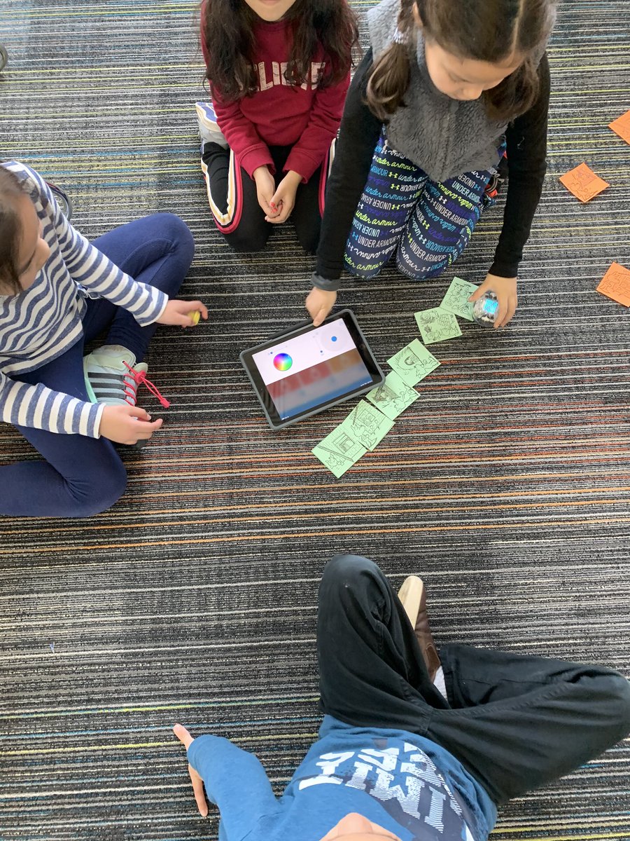 Coding to retell The Three Little Pigs 🐷 with 1st graders <a href="/ShakeragElem/">Shakerag Elementary</a>