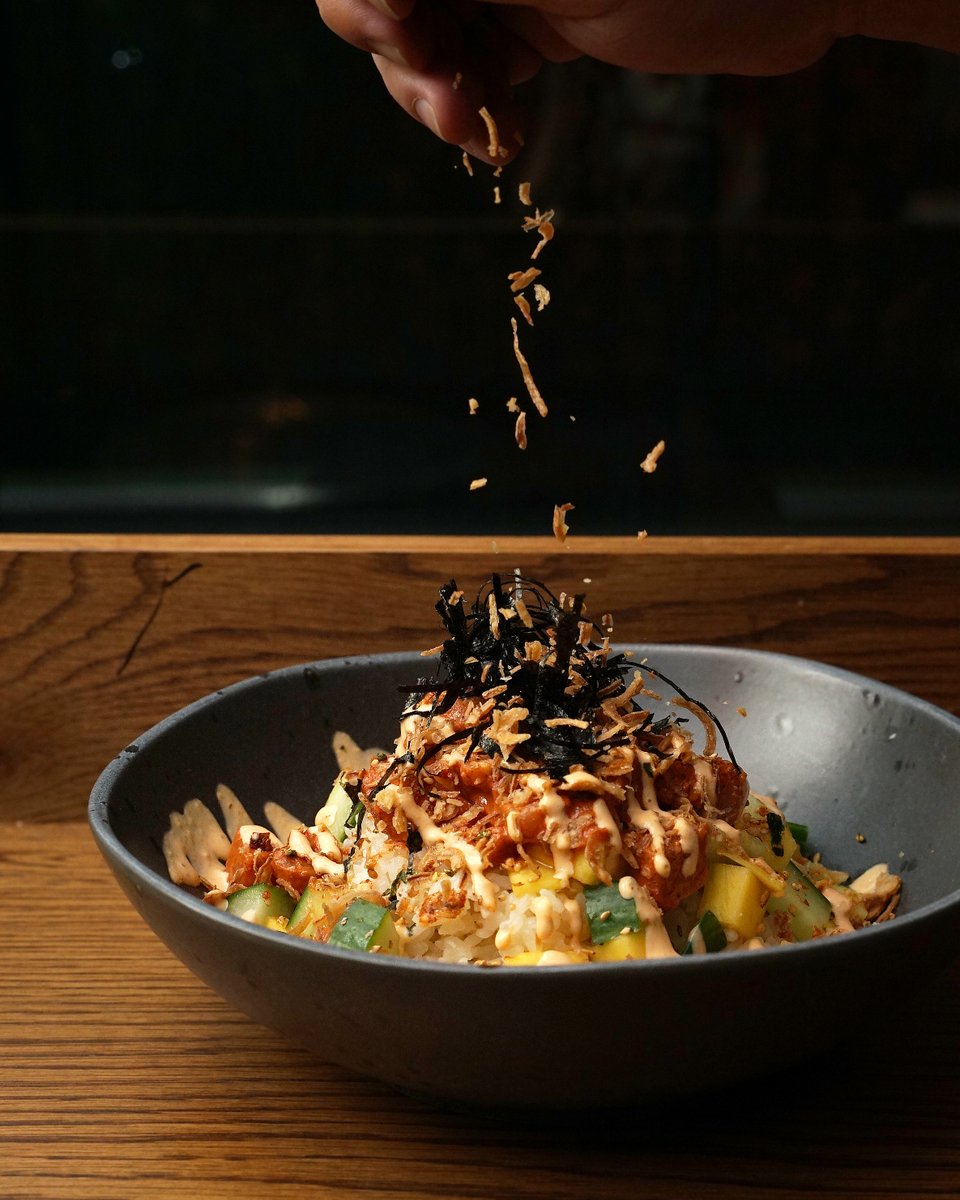 New year, healthy you. Chef's Table got exactly what you need 🙌 #EatResponsibly
_
Try their Tuna Poke Bowl, trust us 🐟