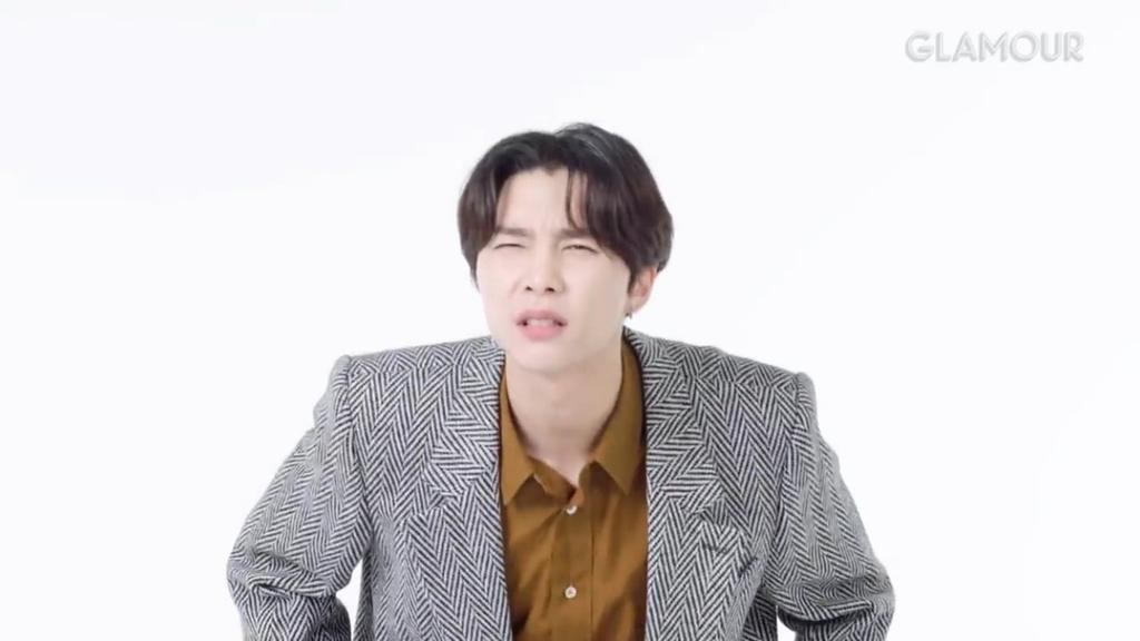 t7thsensus's tweet photo. Y'all gotta be fvcking kidding me https://t.co/kWk43b19El