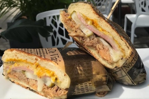 hunterhomesnj's tweet photo. Looking for good eats in Hoboken? Look no further than Coco Havana, Hoboken’s premier authentic Cuban &amp; Latin Fusion restaurant. #hunterhomesnj #cocohavana #hobokennj https://t.co/7b7M8ta5Th