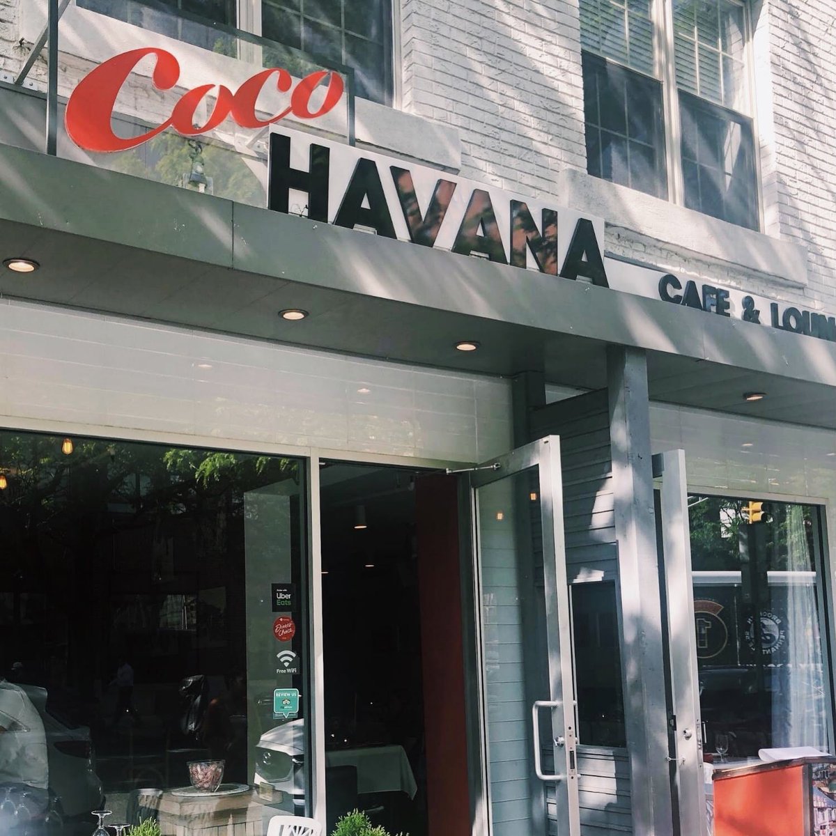 hunterhomesnj's tweet photo. Looking for good eats in Hoboken? Look no further than Coco Havana, Hoboken’s premier authentic Cuban &amp; Latin Fusion restaurant. #hunterhomesnj #cocohavana #hobokennj https://t.co/7b7M8ta5Th
