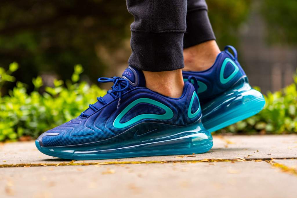 Sneaker Steal on X: NIKE AIR MAX 720 “BLUE VOID” $89.99 FREE SHIPPING    / X