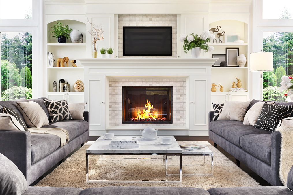 Wintry days are for sitting around a warm fireplace! Adorn your fireplace with complementary decor, from chic and modern to regal and traditional. More #DesignTips: ow.ly/dJy450wmtWx

#MondayMotivation #home