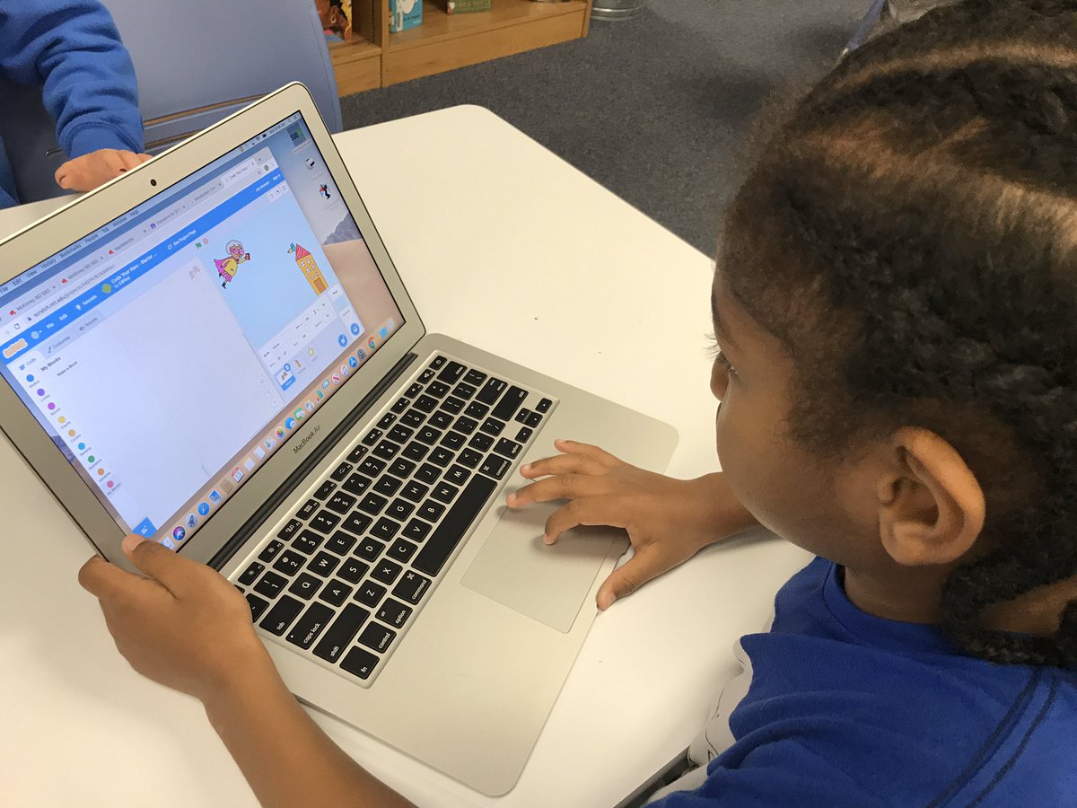 SlaughterLC's tweet photo. I spy 2nd graders coding in the library! 🙌🏼👏🏼 #growthmindset is our community circle focus this week. Coding is a perfect way to apply the power of YET! #SlaughterES @SenaiWalker #prideinside1920 @scratch #kidscancode #hourofcode #mckedtech @mrs_etillett https://t.co/FR4fu02Azd