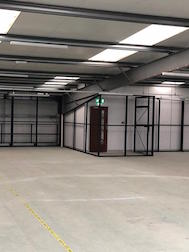 STSStorage's tweet image. After detailed consultation, we decided that the best option for our Client was to install a  two-tier #Mezzanine Floor as this would offer the most #flexiblesolution for the #warehouseexpansion that was required after a brilliant year of growth.  ow.ly/2QcN50xU4BH