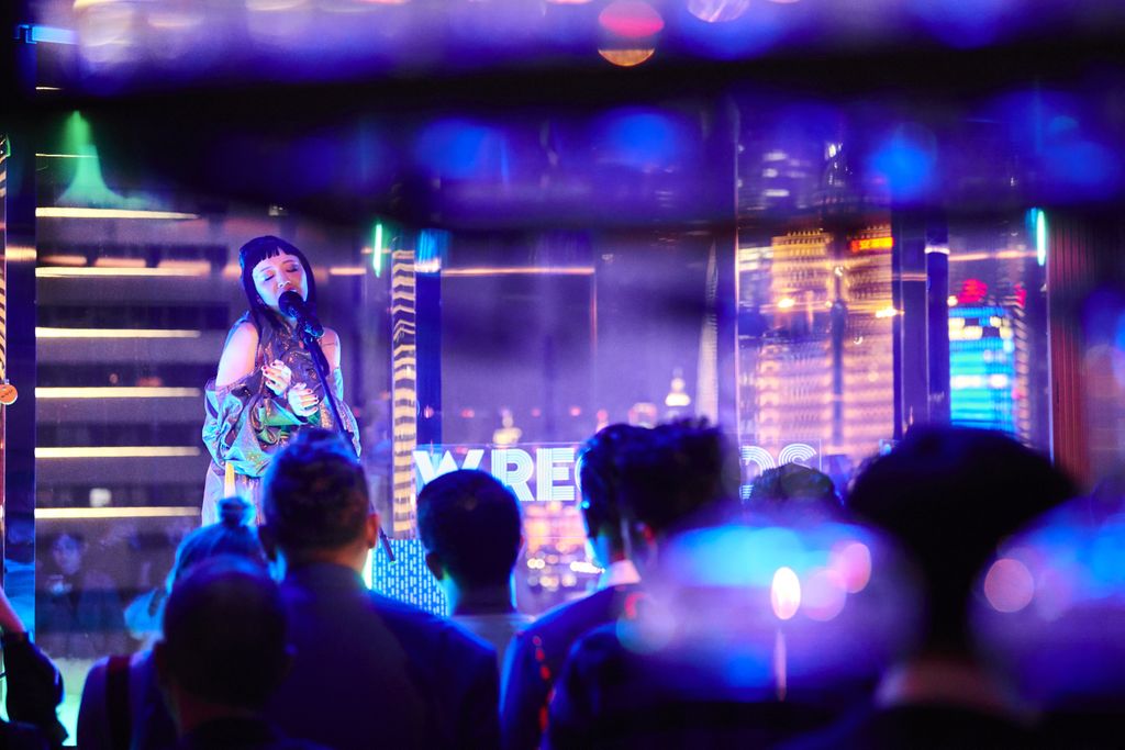 fifirong's tweet photo. The city of neon lights @wshanghai
.
.

#wmusic #fifirong #fifirongmusic #fifirongvideo #fifirongmusicvideo #teamfifinity https://t.co/h1D8hinSuB