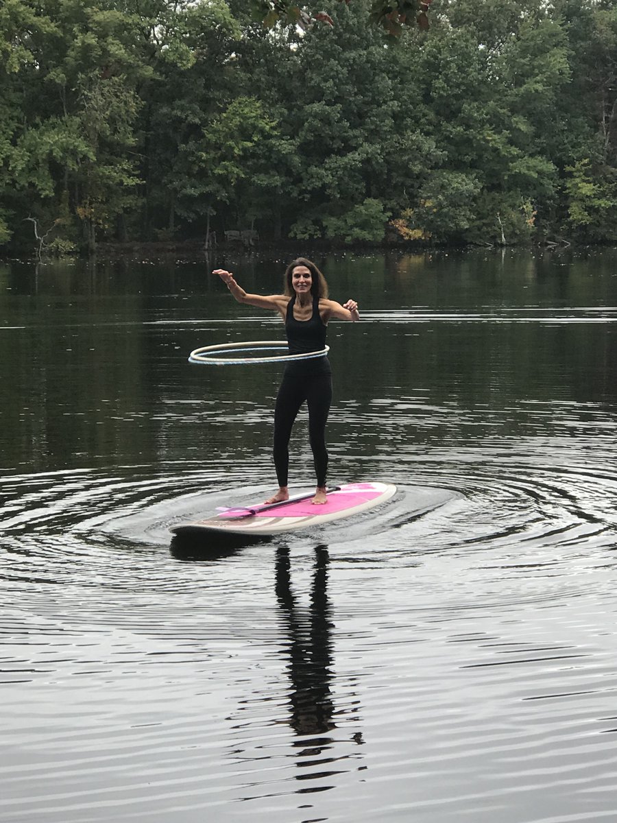 BethFratesMD's tweet photo. Find an exercise that makes you happy--
happy when you are planning to do it,
happy when you are doing it,
happy after you are done,
and you want to do it
again and again.
If you smile+laugh while exercising, all the better.
It's good for your heart+head.
#MondayMotivation https://t.co/IWR7qaz6Lf