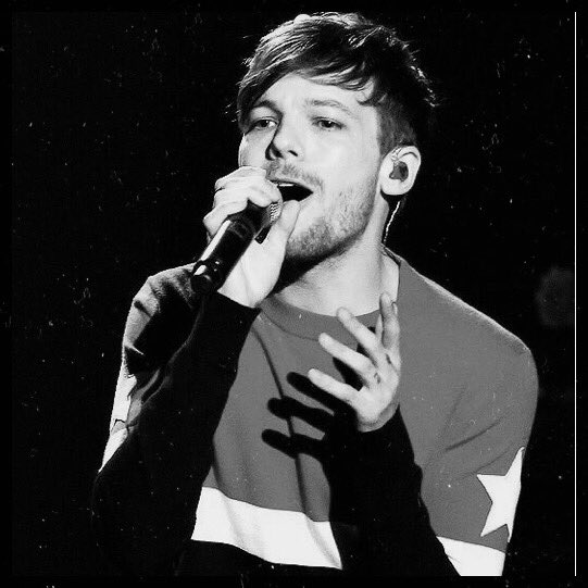 70 days to goLouis Tomlinson is one of the most sweetest angels out there. He’s a true passionate genuine artist who works so incredibly hard!! THIS IS THE YEAR WHERE LOUIS WILL SHINE LIKE THE STAR HE IS!! I’m voting for  #Louies for  #BestFanArmy at the  #iHeartAwards!!