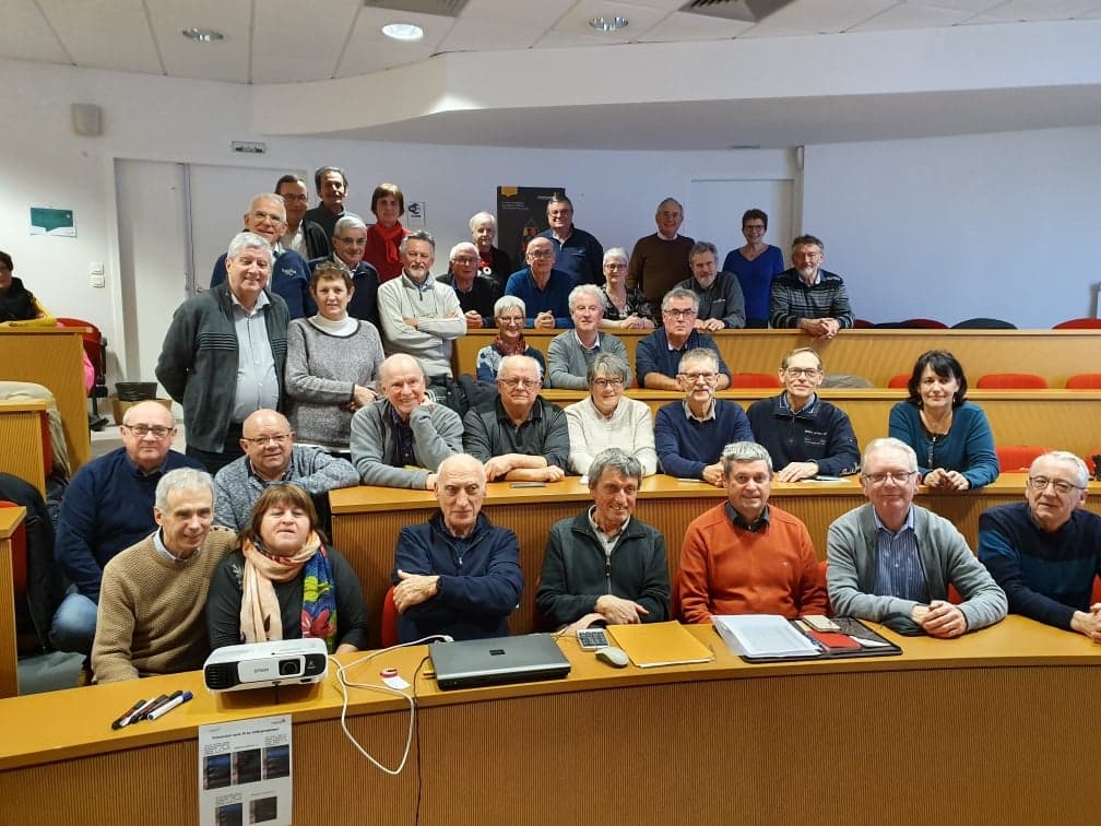 Comme chaque année, nos amis retraités se sont réunis pour manger la galette ! 🥧 Quel plaisir de revoir les visages souriants de nos anciens collègues 😊 👍