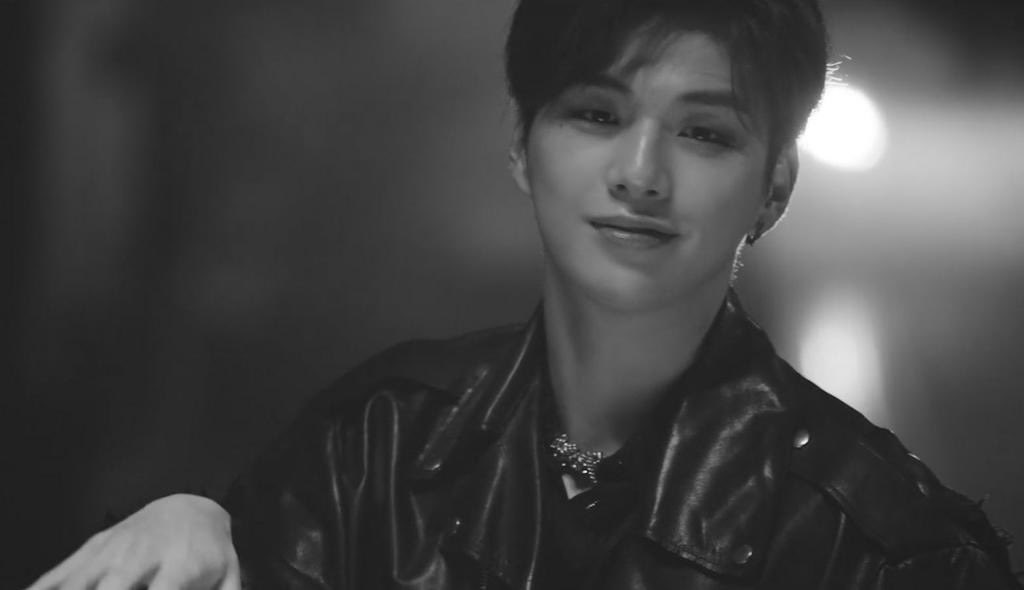 คุณคนดี ‧₊˚♡ tweet media