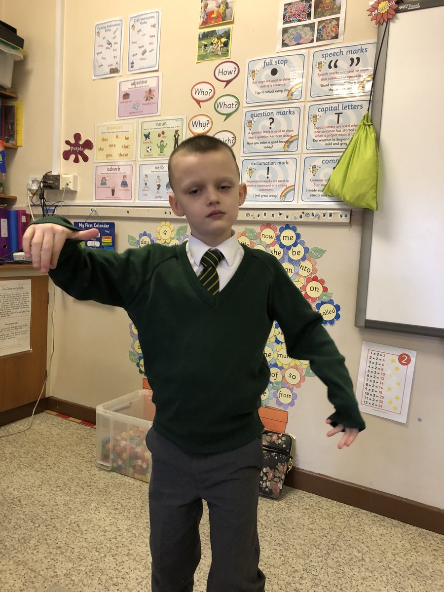 WhiteHouseSch_'s tweet photo. In this weeks class assemblies we are thinking about how we express ourselves! Today we listened to a piece of music and thought how it made us feel and want to move!  #whsassemblies #expressionthroughdance https://t.co/VeBDXtbNEU